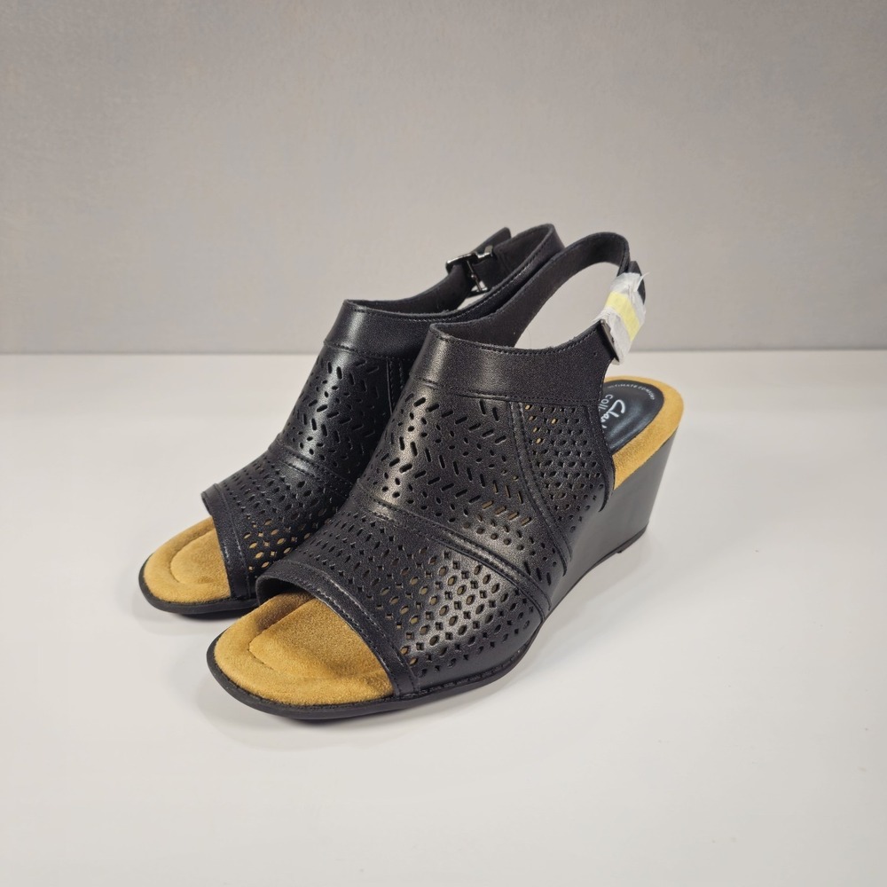 Clarks Collection Emmalae Hope Sandals Womens 9W Black Leather Wedge Slingback